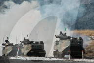 NEWS - Gemeinsame Militärübung der Japan Ground Self-Defense Force mit den U.S. Marines
