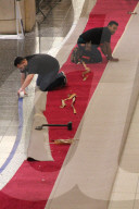 PEOPLE - Oscars: Es ist wieder soweit- Verlegung des roten Teppichs in Los Angeles