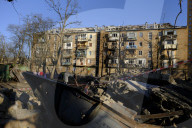 NEWS - Ukraine-Krieg:  Russland beschiesst Wohngebäude in Zhytomyr
