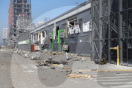 NEWS - Ukraine-Krieg: Nach dem Raketeneinschlag im Kiewer Stadtteil Podilskyi
