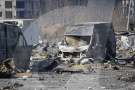 NEWS - Ukraine-Krieg: Nach dem Raketeneinschlag im Kiewer Stadtteil Podilskyi
