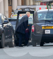 PEOPLE -  Boris Becker besteigt ein Taxi auf den Weg zu seinem Prozess in London 