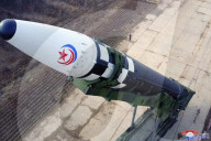 NEWS -  Nordkoreas Führer Kim Jong Un beim Test seiner neuen Interkontinentalrakete