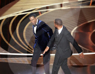 PEOPLE - Oscars 2022: Will Smith schlägt Chris Rock ins Gesicht