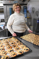 Italian bear removed to sanctuary after bakery break-in takes the biscuit
Authorities in Abruzzo step in to stop Carrito the Marsican bearís increasingly brazen behaviour.