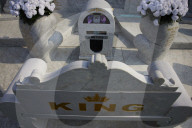 ‘King of Sheffield’ memorial built without permission, council says. Family of late boxer Willy Collins disputes claim over huge marble tribute in Shiregreen cemetery
