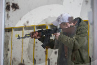 NEWS - Ukraine-Krieg: Freiwillige werden in Lviv im Umgang mit Waffen geschult