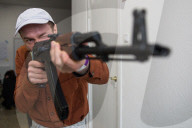NEWS - Ukraine-Krieg: Freiwillige werden in Lviv im Umgang mit Waffen geschult
