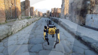 FEATURE - Roboterhund hilft bei der Bewachung der antiken römischen Ruinen von Pompeji
