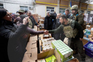 NEWS - Ukraine-Krieg: Der ukrainische Präsident Volodymyr Zelensky besucht die Stadt Bucha