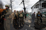 NEWS - Ukraine-Krieg: Der ukrainische Präsident Volodymyr Zelensky besucht die Stadt Bucha