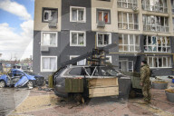 NEWS - Ukraine-Krieg: Zerstörte russische Fahrzeuge in den Strassen von Buka