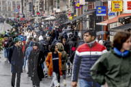 NEWS - Coronavirus: Ist Corona vorbei? Viele Touristen in den Strassen von Amsterdam