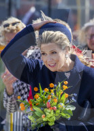 ROYALS - Besuch der niederländischen Königin im Tulpenfeld