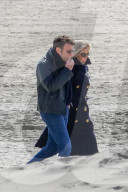 NEWS - Emmanuel und Brigitte Macron spazieren am Strand nach der Stimmabgabe in Le Touquet, Nordfrankreich 