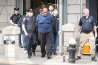 NEWS - Nach Schüssen in New York: Mutmasslicher Täter nach 30 Stunden gefasst