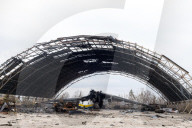 NEWS - Ukraine-Krieg:  Zerstörter Flughafen Gostomel, Lviv
