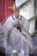 NEWS - Papst Franziskus zelebriert Ostermesse