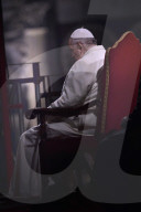 NEWS -  Papst Franziskus während der Kreuzweg-Prozession in Rom