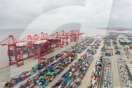 NEWS - China: Shanghais Hafen Yangshan