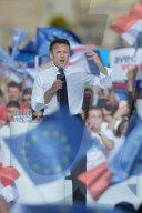 NEWS - Frankreich: Emmanuel Macron macht Wahlkampf in Marseille