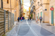 REPORTAGE - Daily Life in Valencia