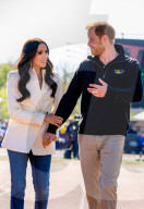 ROYALS - Prinz Harry und Meghan Marklebei den Invictus Games im Zuiderpark in Den Haag