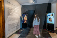 FEATURE - Biennale Venedig: Ai-Da Robot,  ultrarealistischer humanoider Roboterkünstler