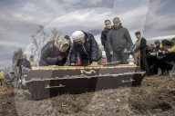 NEWS - Ukraine-Krieg: Begräbnis für Opfer des russischen Angriffs in Borodjanka