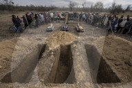 NEWS - Ukraine-Krieg: Begräbnis für Opfer des russischen Angriffs in Borodjanka