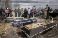 NEWS - Ukraine-Krieg: Begräbnis für Opfer des russischen Angriffs in Borodjanka