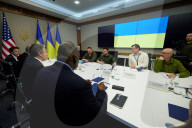 NEWS - Ukraine-Krieg:  Der US-Verteidigungsminister und der US-Aussenminister besuchen den ukrainischen Präsidenten Zelenskyy in Kiew