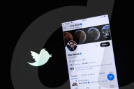 NEWS - Twitter-Vorstand stimmt der Übernahme durch Elon Musk zu