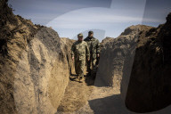 Fortress Zaporizhzhia prepares to fight as war closes in