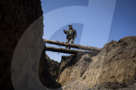Fortress Zaporizhzhia prepares to fight as war closes in