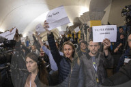 Ukraine will ask US for more heavy weapons to defeat Russia, Zelenskiy says