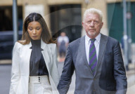 PEOPLE - Verurteilung von Boris Becker: Mit ernster Miene am Freitag vor dem Gerichtsgebäude