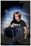 NEWS - Ukraine-Krieg: Porträts von Frauen und Kindern, die aus der Ukraine geflohen sind
