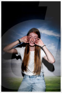 NEWS - Ukraine-Krieg: Porträts von Frauen und Kindern, die aus der Ukraine geflohen sind
