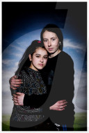 NEWS - Ukraine-Krieg: Porträts von Frauen und Kindern, die aus der Ukraine geflohen sind
