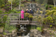 Regent’s Park, Queen Marty’s Garden, London, Great Britain 
2nd May 2022 

Bank Holiday Monday 2nd may 2022 - people enjoy the warm weather at Regent’s Park, in London.