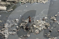NEWS - Indien: Der Fluss Yamuna in Delhi ist ausgetrocknet
