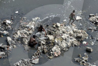NEWS - Indien: Der Fluss Yamuna in Delhi ist ausgetrocknet