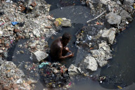 NEWS - Indien: Der Fluss Yamuna in Delhi ist ausgetrocknet