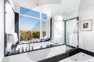 PEOPLE - Denzel Washington hat 10,9 Millionen Dollar für eine riesige Wohnung in Los Angeles ausgegeben