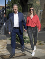 NEWS - GB: Der Vorsitzende der Labour Party, Sir Keir Starmer, auf dem Weg ins Wahllokal