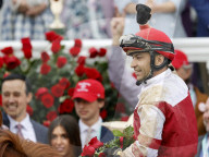 SPORT - Rich Strike, geritten von Sonny Leon, gewinnt das Kentucky Derby in Churchill Downs in Louisville