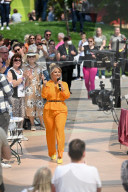 PEOPLE - Beatrice Egli beim ZDF Fernsehgarten am Muttertag 