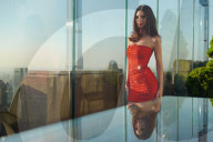 PEOPLE - Michael Kors x ellesse lancieren Zusammenarbeit mit Emily Ratajkowski
