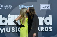 PEOPLE - Heidi Klum in Gelb an den  Billboard Music Awards 